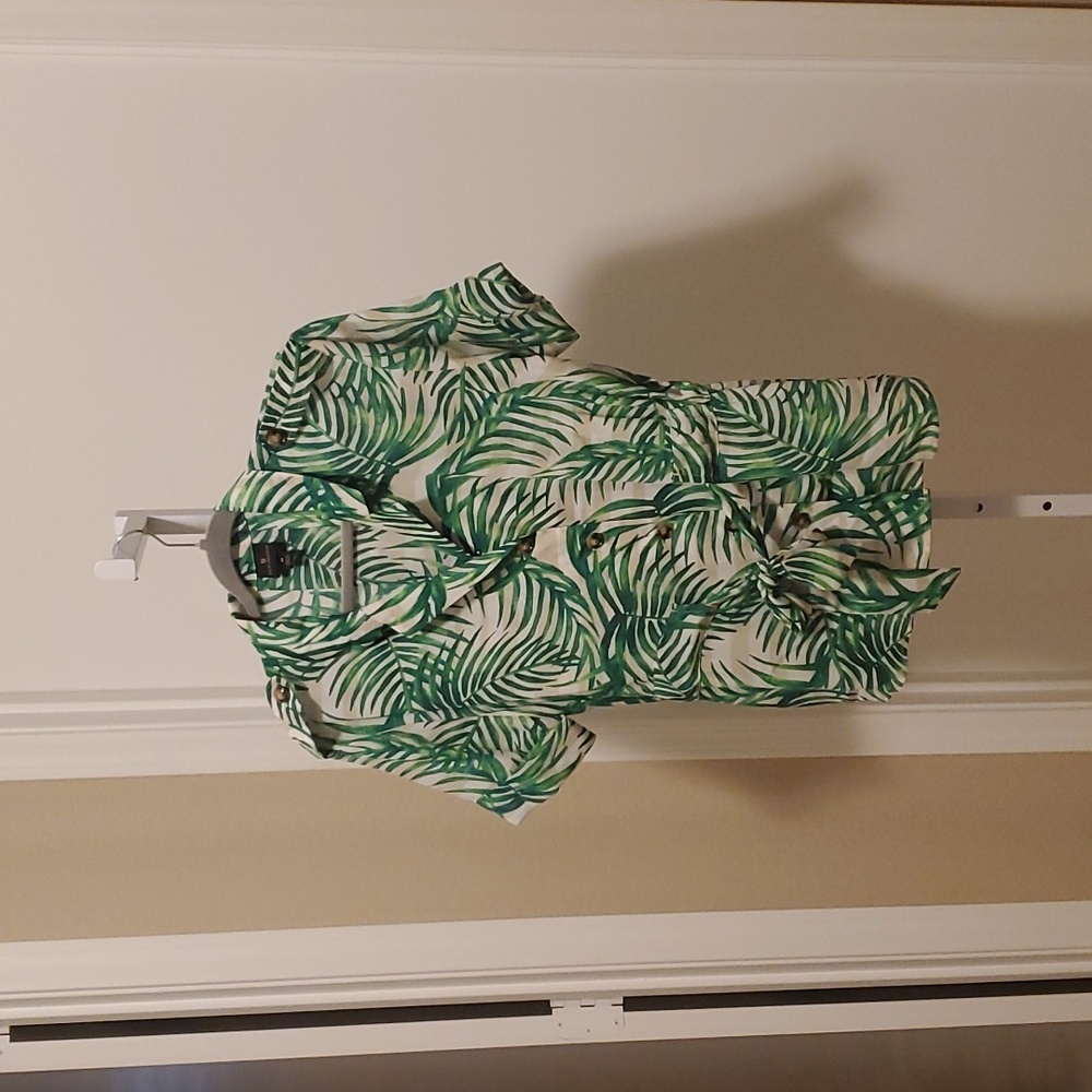 3. Tops - Worthington tropical print top